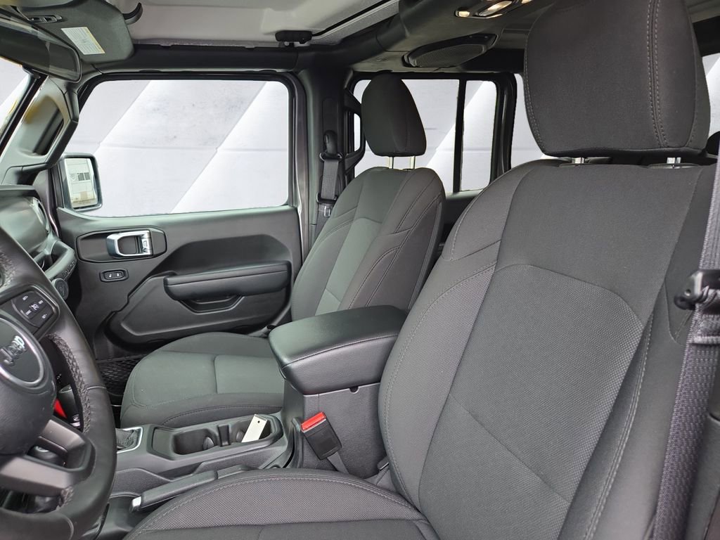 Certified 2023 Jeep Wrangler Unlimited w/ Cold Weather Group image 7