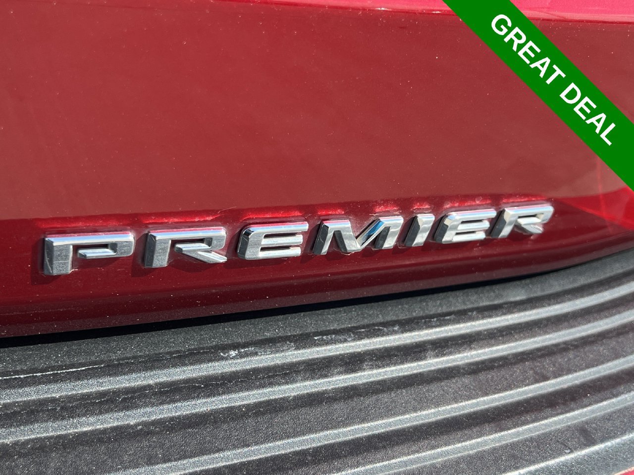 Used 2024 Chevrolet Tahoe Premier AWD/4WD image 10