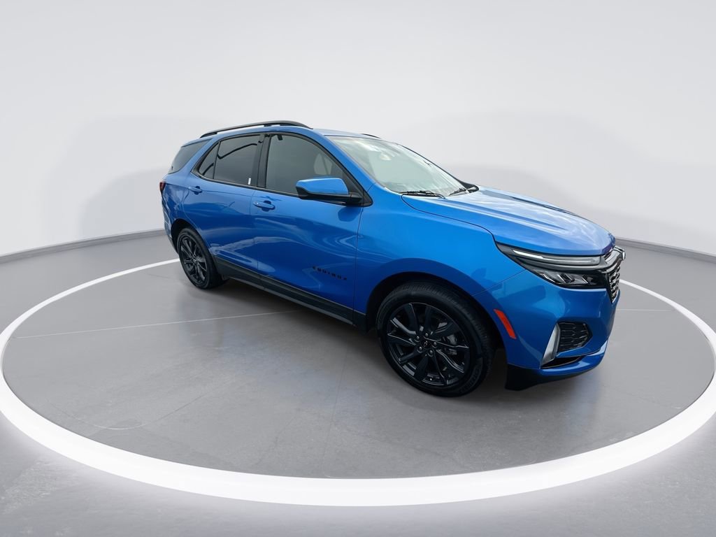 Used 2024 Chevrolet Equinox RS AWD/4WD image 2