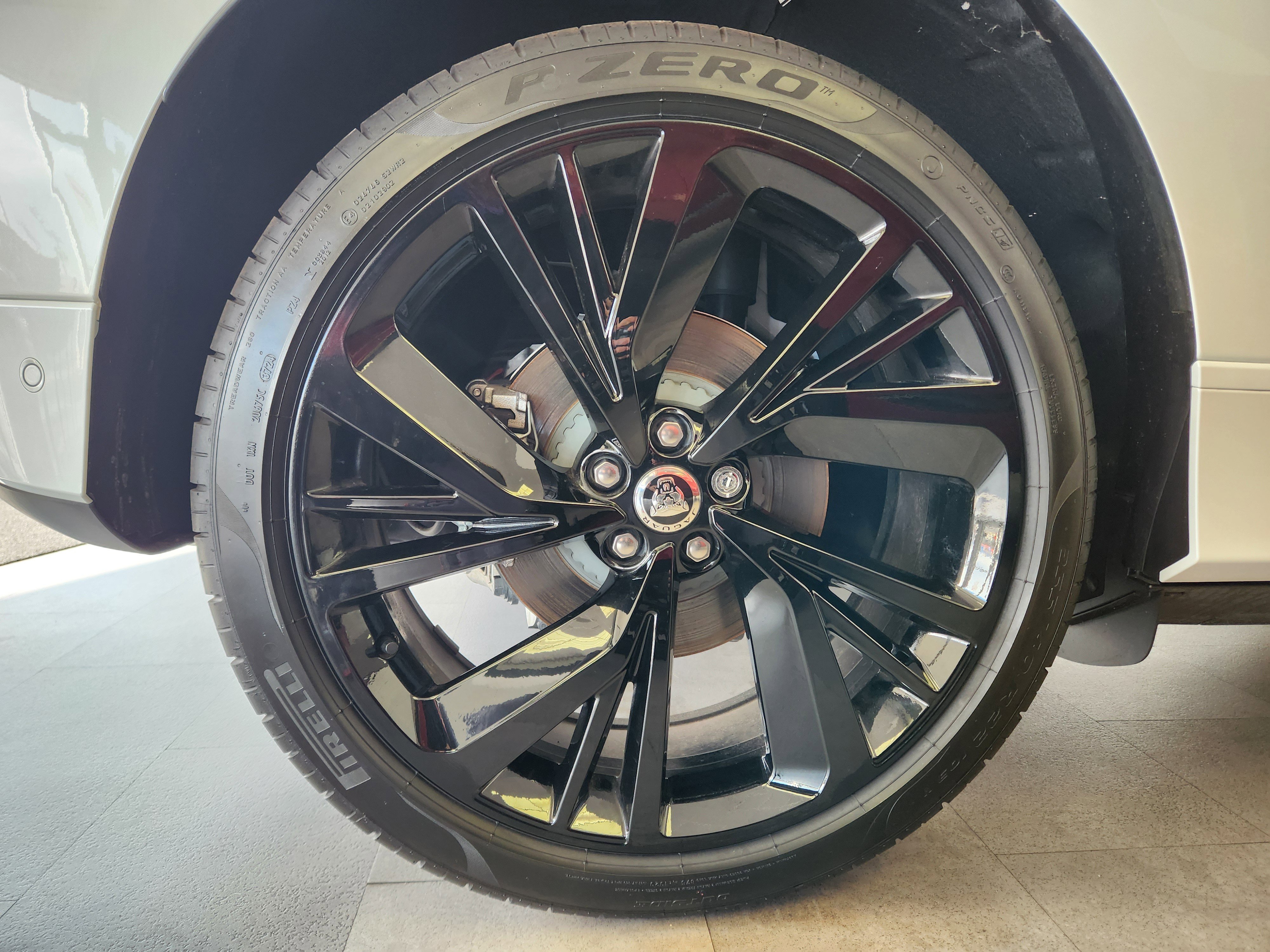 New 2024 Jaguar I-PACE R-Dynamic HSE image 21