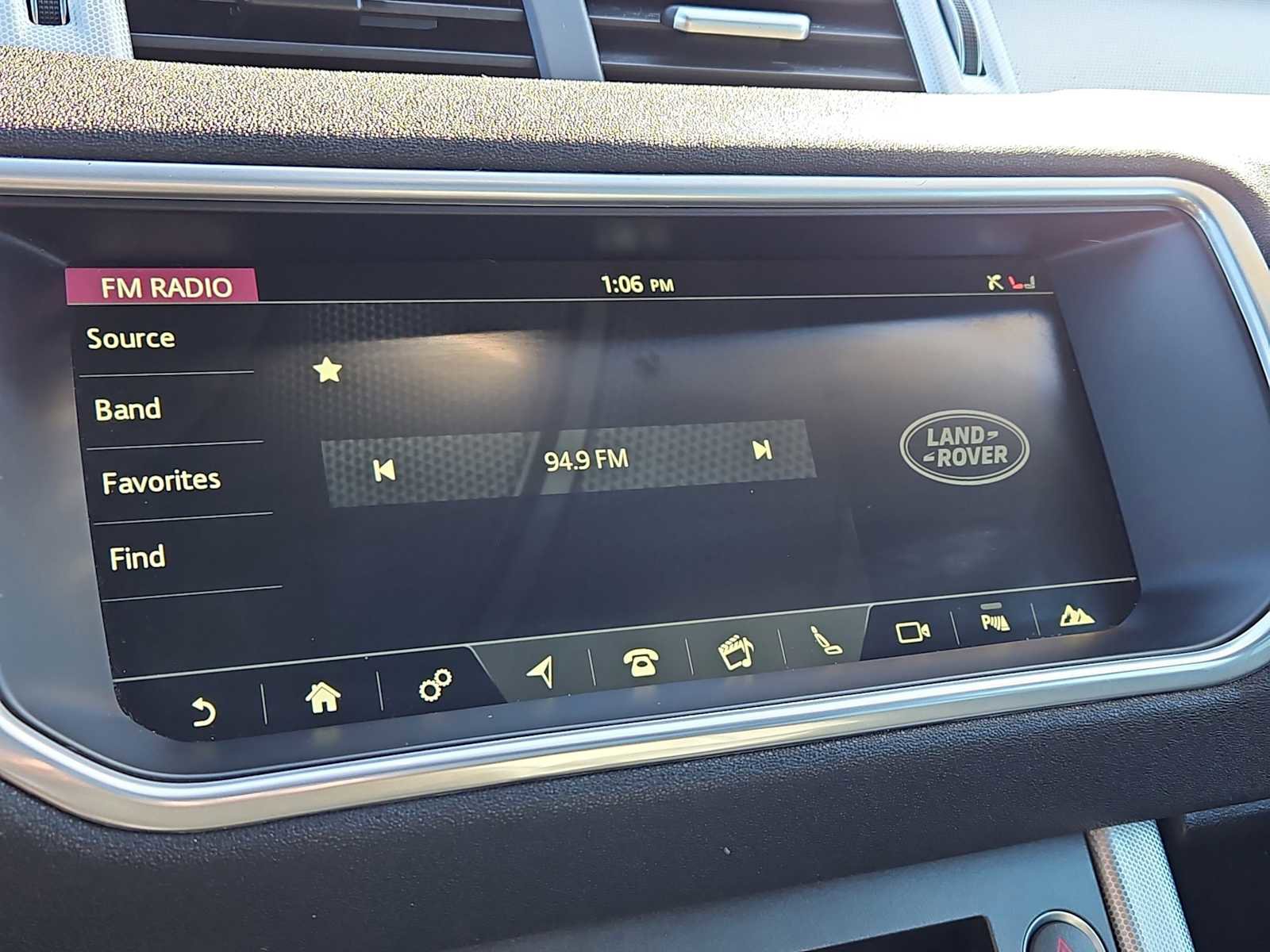 Used 2017 Land Rover Range Rover Evoque HSE Dynamic image 29