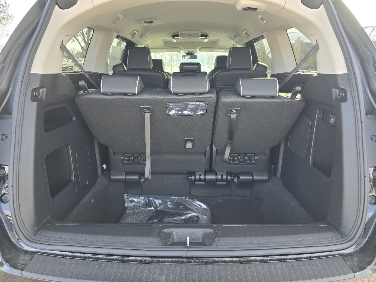 New 2026 Honda Odyssey Touring image 22