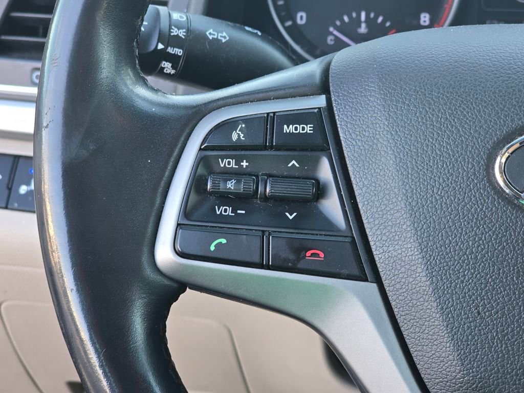 Used 2017 Hyundai Elantra SE w/ SE A/T Tech Package 03 image 19