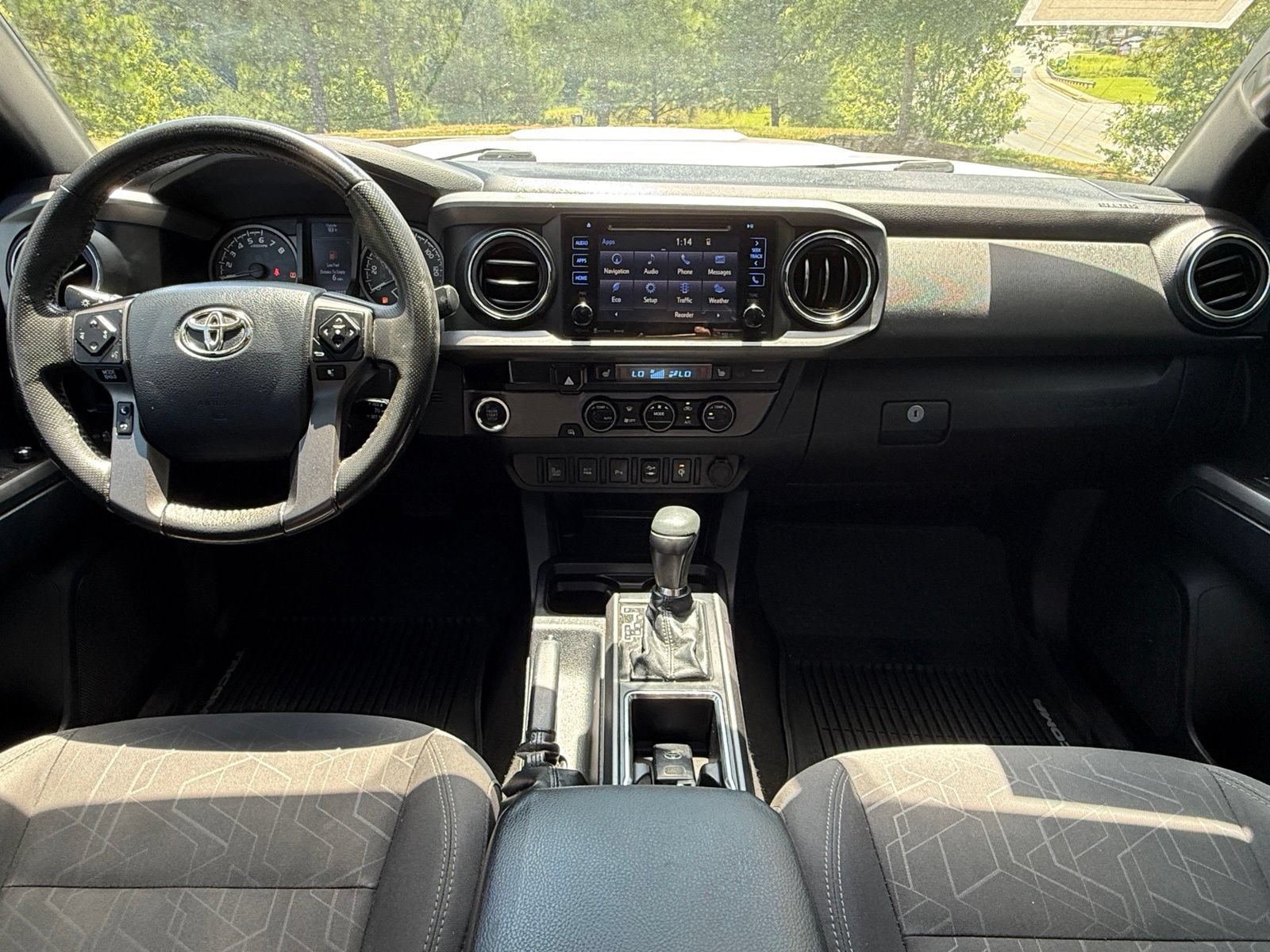Used 2017 Toyota Tacoma TRD Sport w/ Premium & Technology Package RWD image 23
