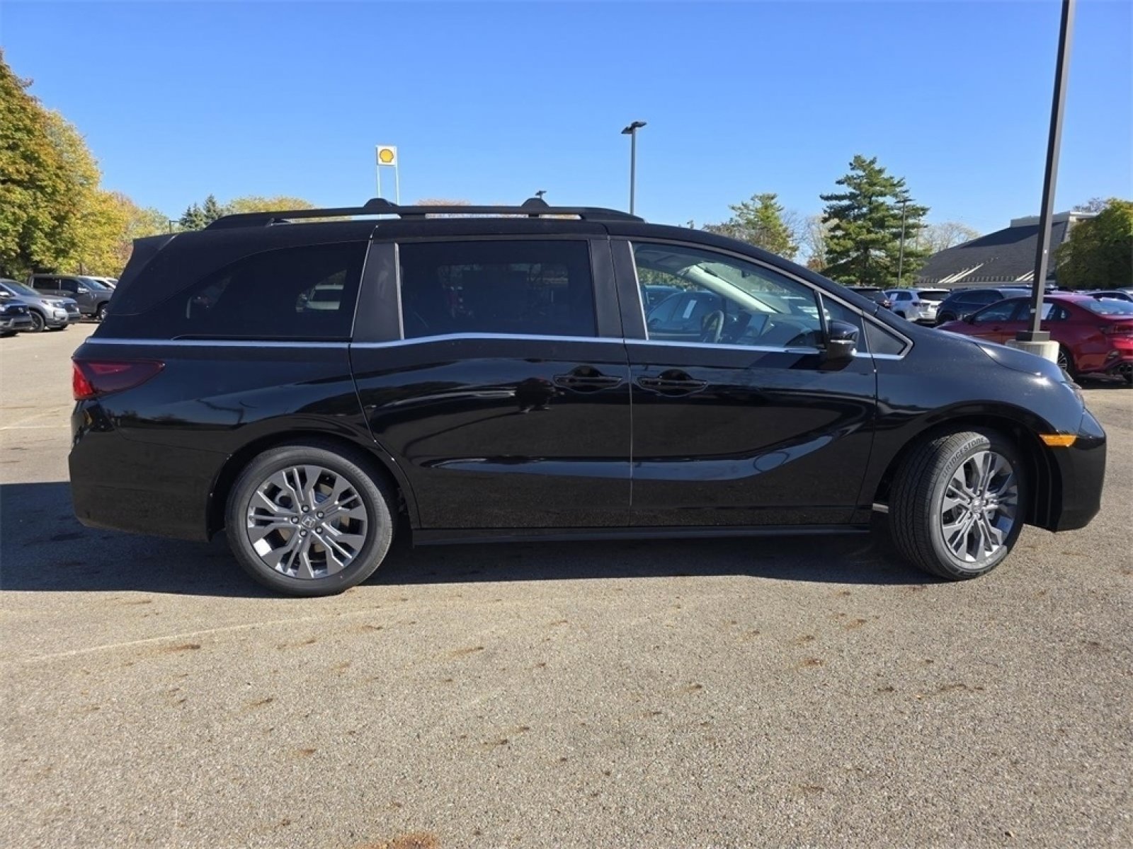 New 2026 Honda Odyssey Touring image 23