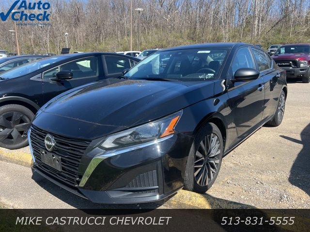 Used 2024 Nissan Altima 2.5 SV image 1