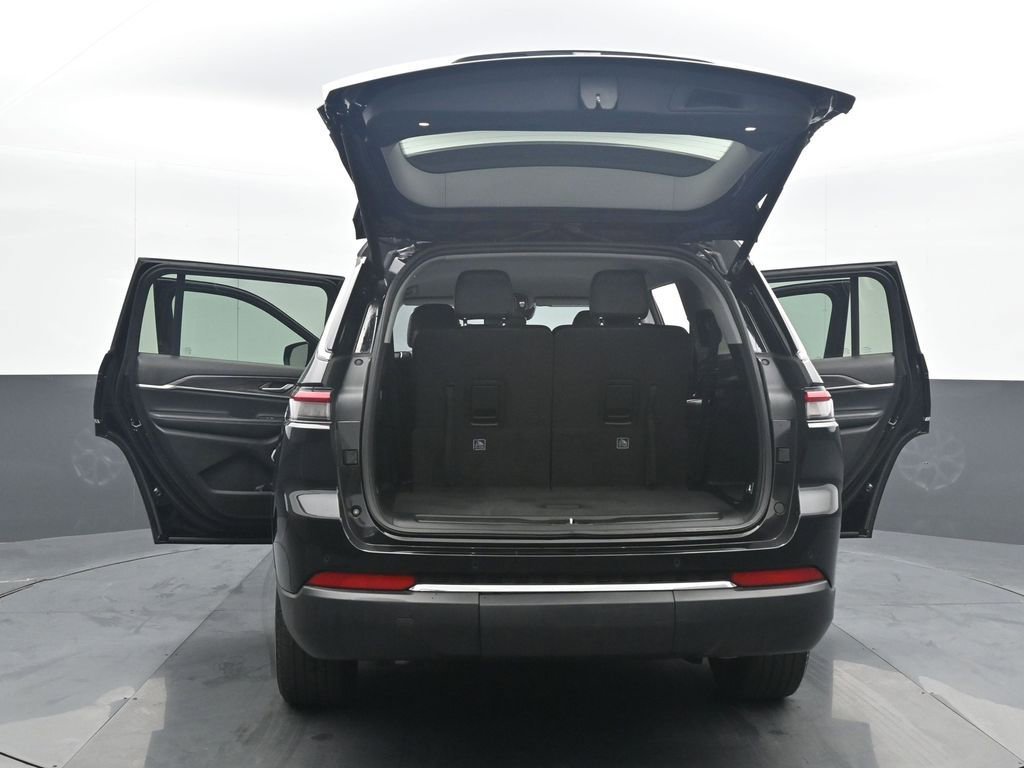 Used 2022 Jeep Grand Cherokee L Limited image 36