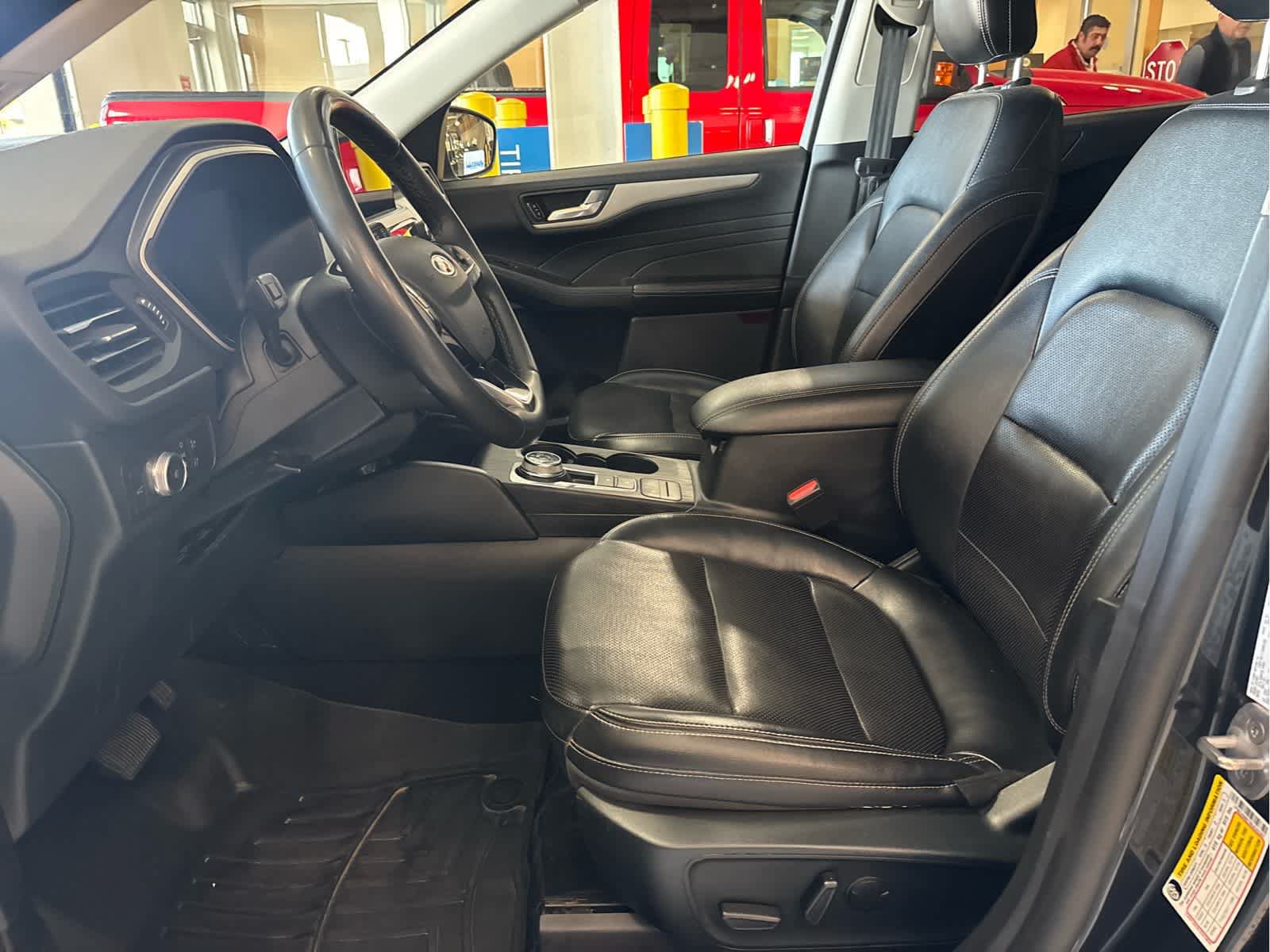 Certified 2022 Ford Escape SEL w/ Technology Package AWD/4WD image 25