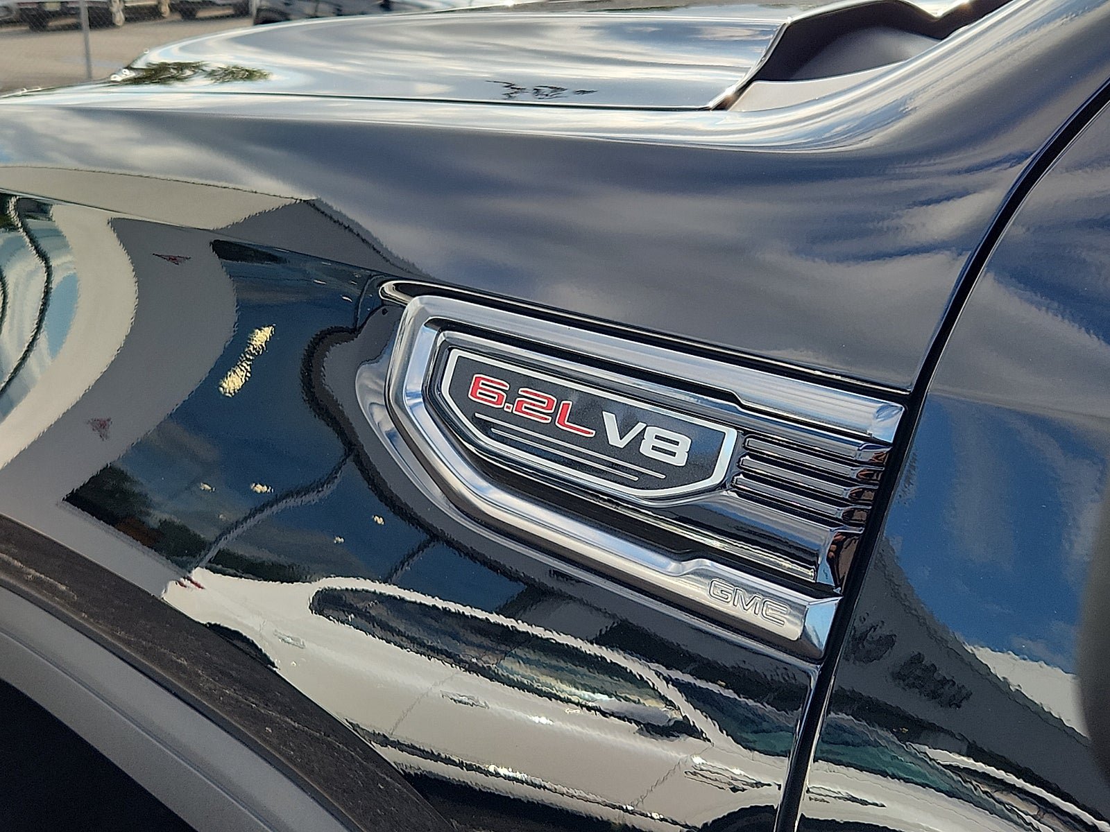 Certified 2024 GMC Sierra 1500 AT4 w/ Technology Package AWD/4WD image 32