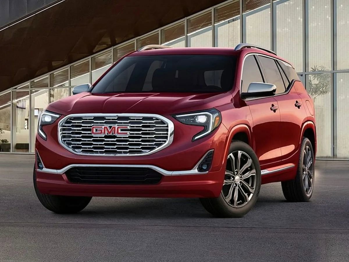 Used 2020 GMC Terrain Denali w/ Denali Premium Package image 1