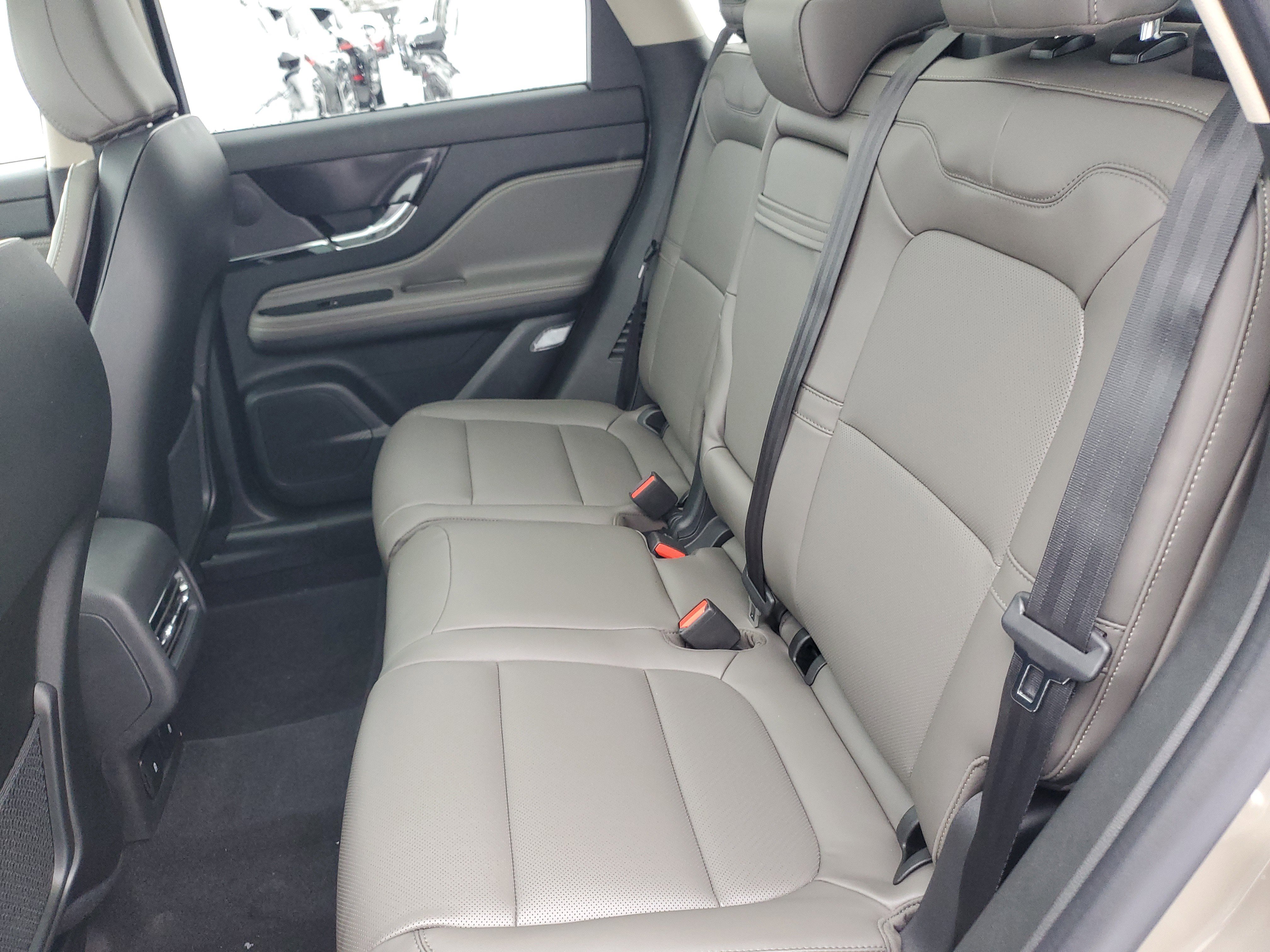 New 2026 Lincoln Corsair Premiere image 28