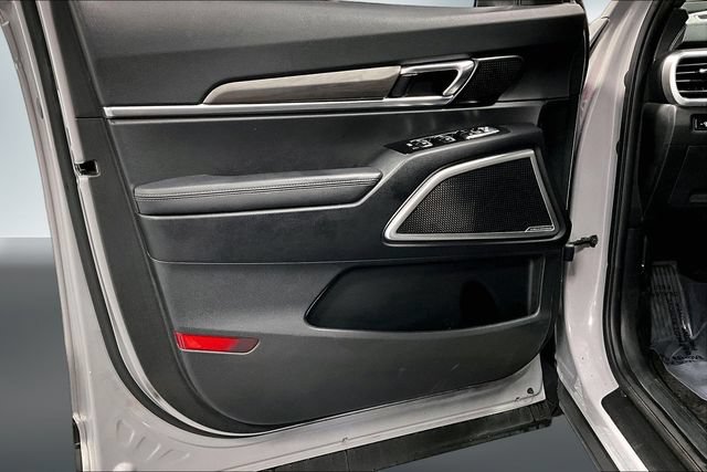 Used 2023 Kia Telluride EX X-Line AWD/4WD image 19