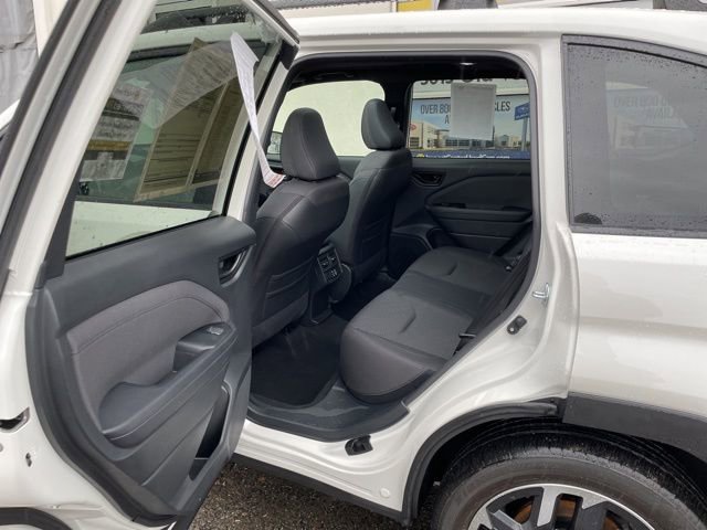 Used 2025 Subaru Forester Premium image 25