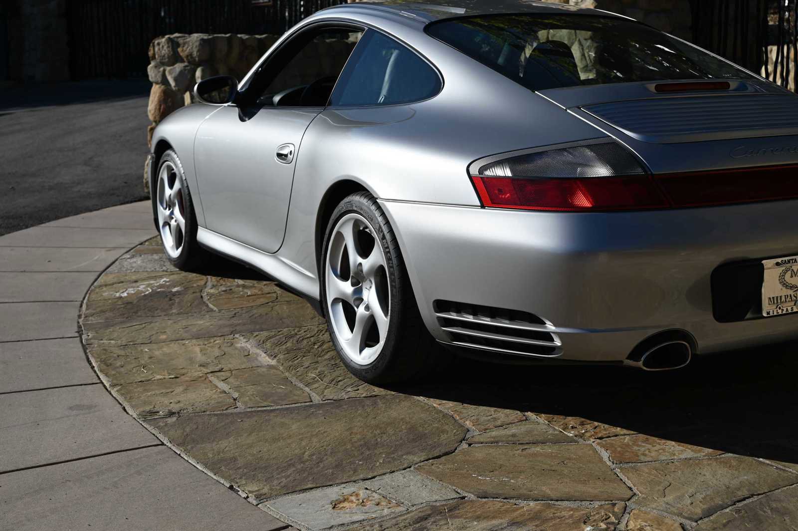 Used 2003 Porsche 911 Carrera 4S image 7