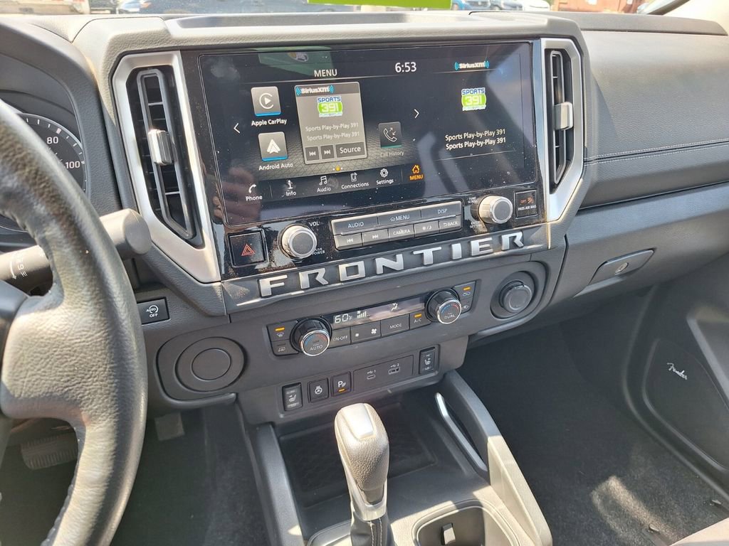 Used 2025 Nissan Frontier SV w/ SV Convenience Package RWD image 12