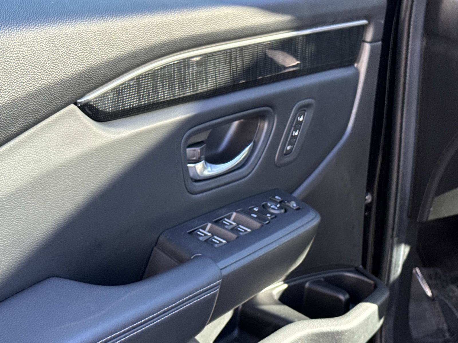 Certified 2025 Honda Pilot Elite image 20