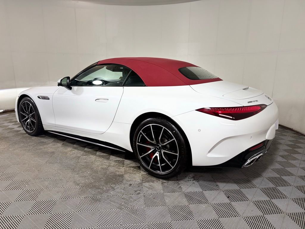 Used 2023 Mercedes-Benz SL 55 AMG 4MATIC w/ Driver Assistance Package image 3