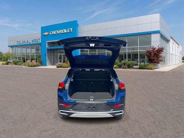 Used 2022 Buick Encore GX Select AWD/4WD image 8