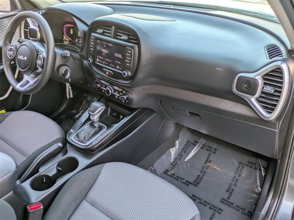 Used 2024 Kia Soul LX w/ Option Group 015 image 29