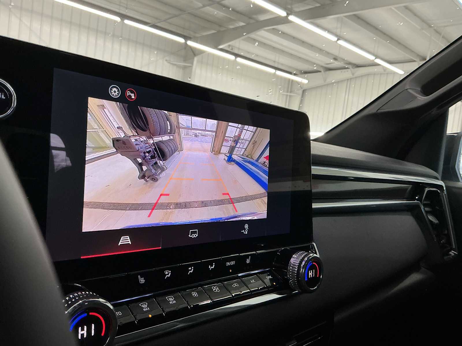 New 2026 GMC Canyon Elevation w/ Convenience Package image 13