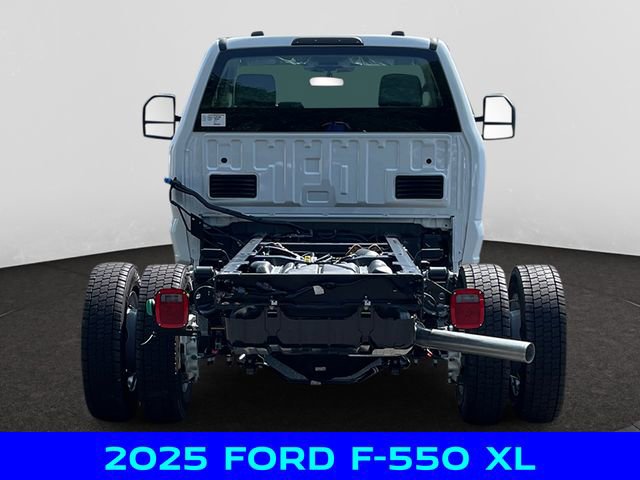 New 2025 Ford F550 4x4 Regular Cab Super Duty w/ XL Chrome Package image 4