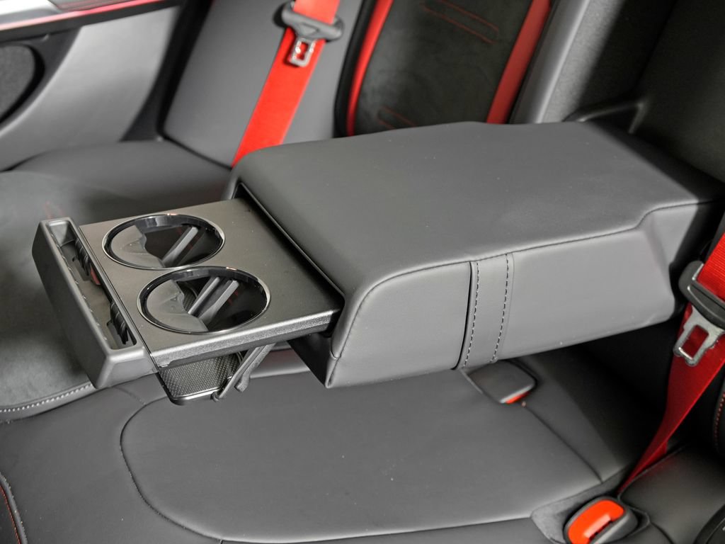 Certified 2025 Mercedes-Benz E 53 AMG e 4MATIC Sedan image 32