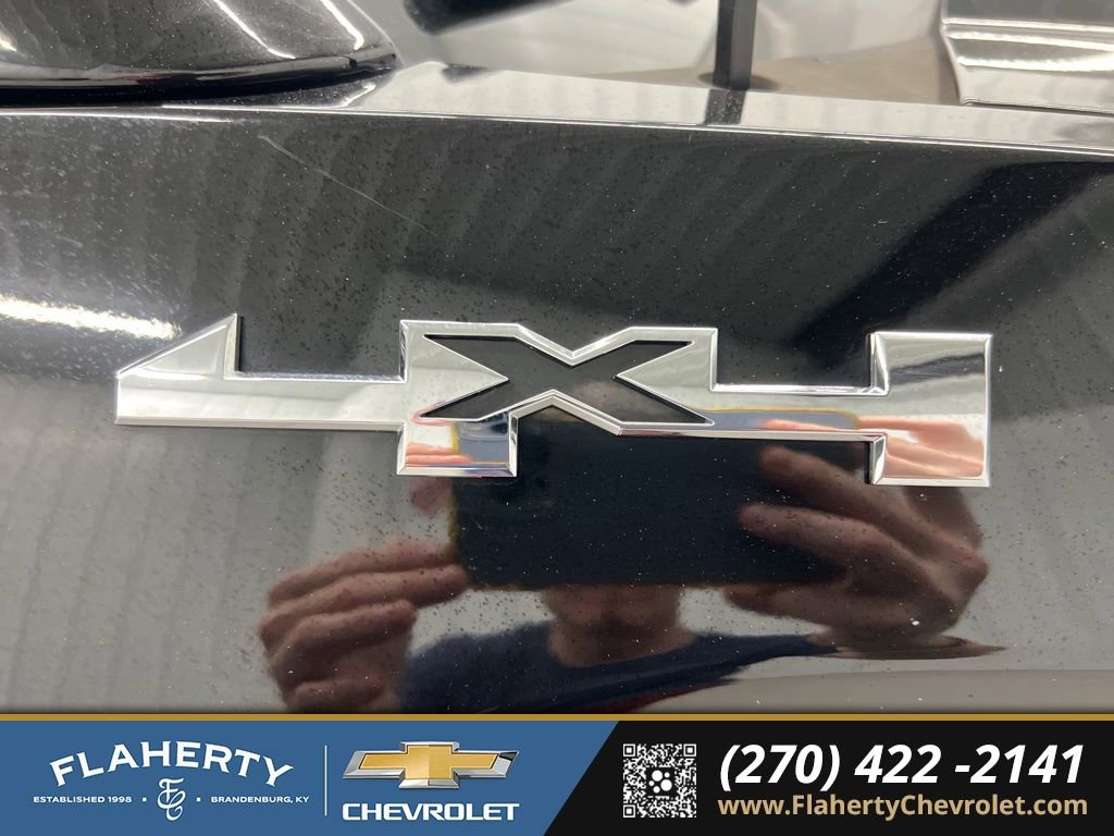 Used 2018 GMC Sierra 1500 SLT w/ SLT Premium Package AWD/4WD image 19