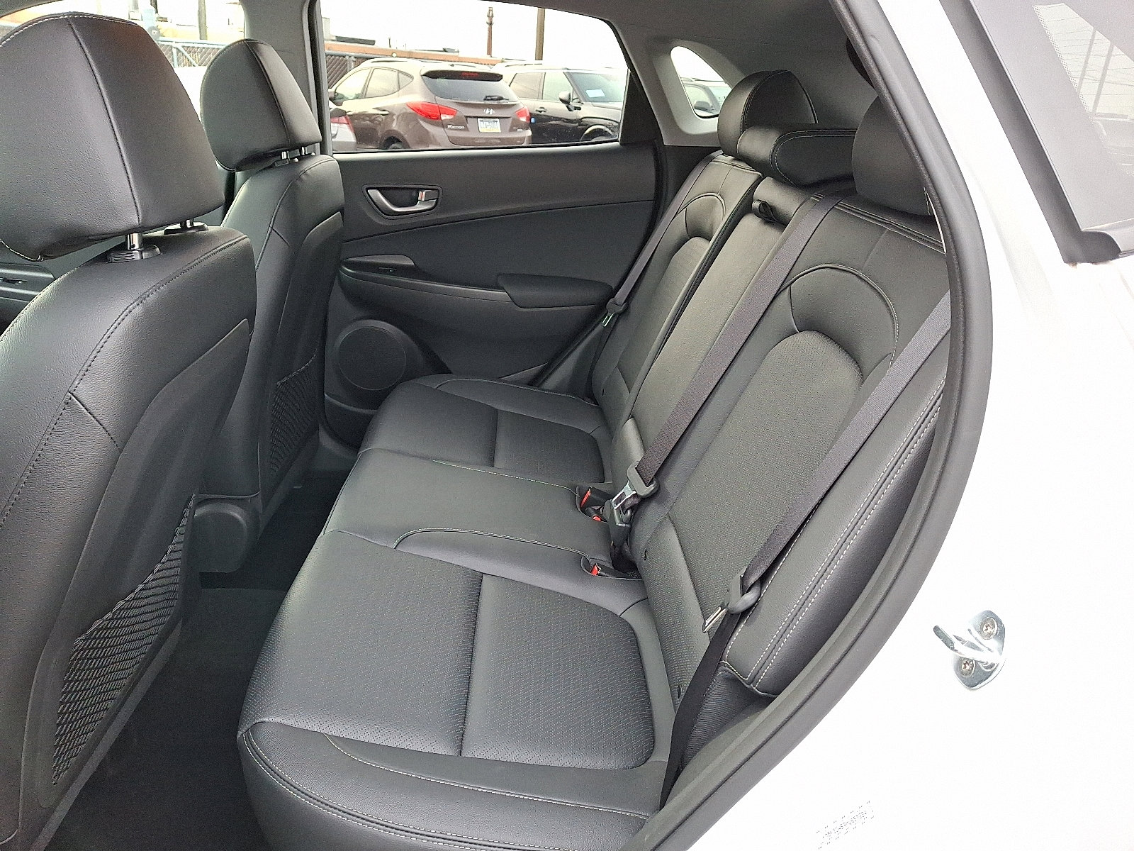 Certified 2021 Hyundai Kona Limited w/ Cargo Package image 10