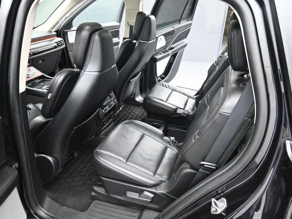 Used 2023 Lincoln Aviator Reserve w/ Equipment Group 201A image 29