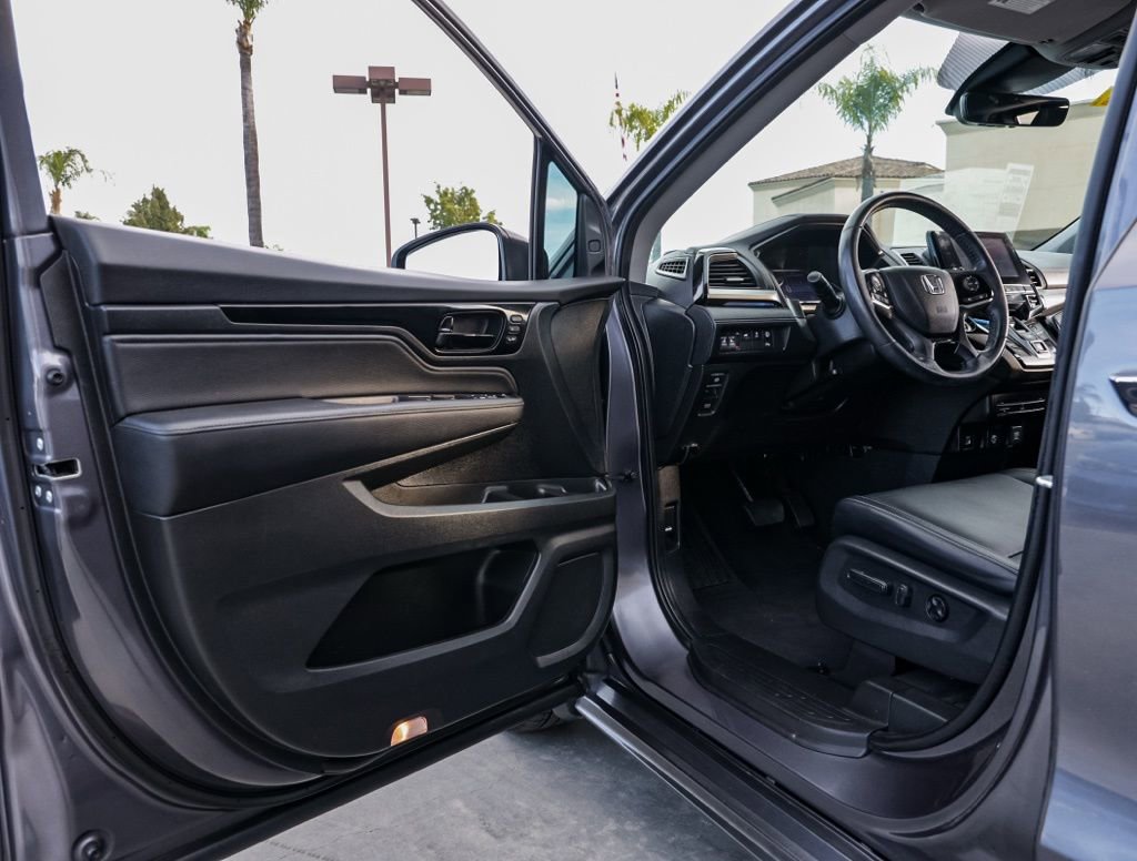 Used 2022 Honda Odyssey Touring image 16