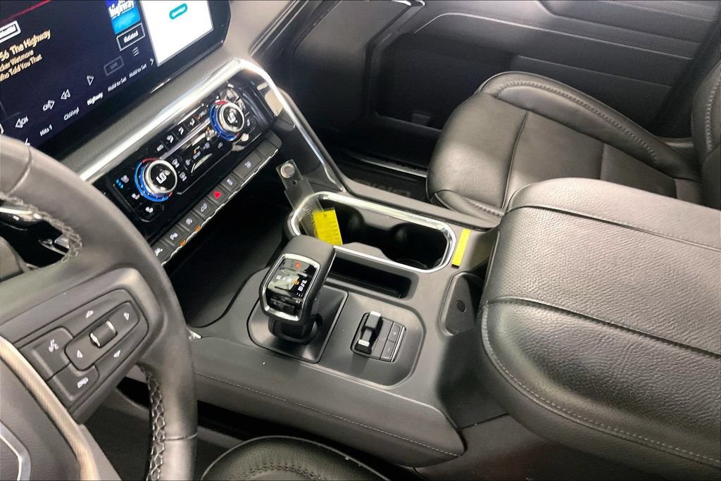 Used 2024 GMC Sierra 1500 Denali w/ Technology Package RWD image 17