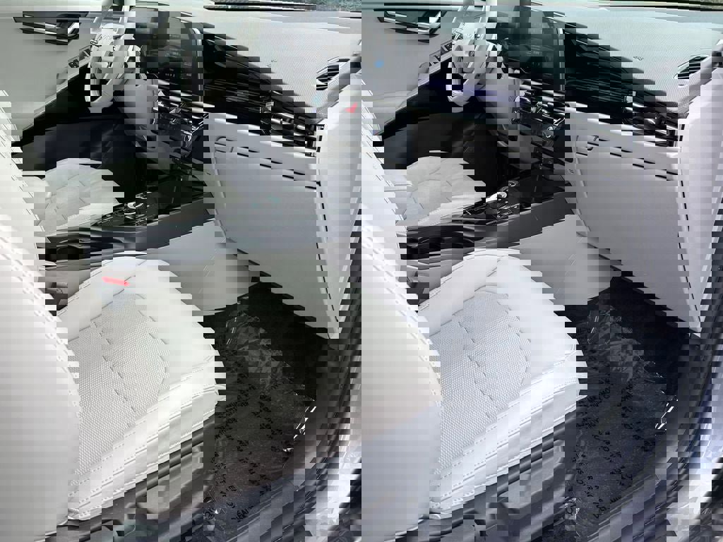 Used 2023 Kia Niro Wind w/ Wind Preserve Package FWD image 26