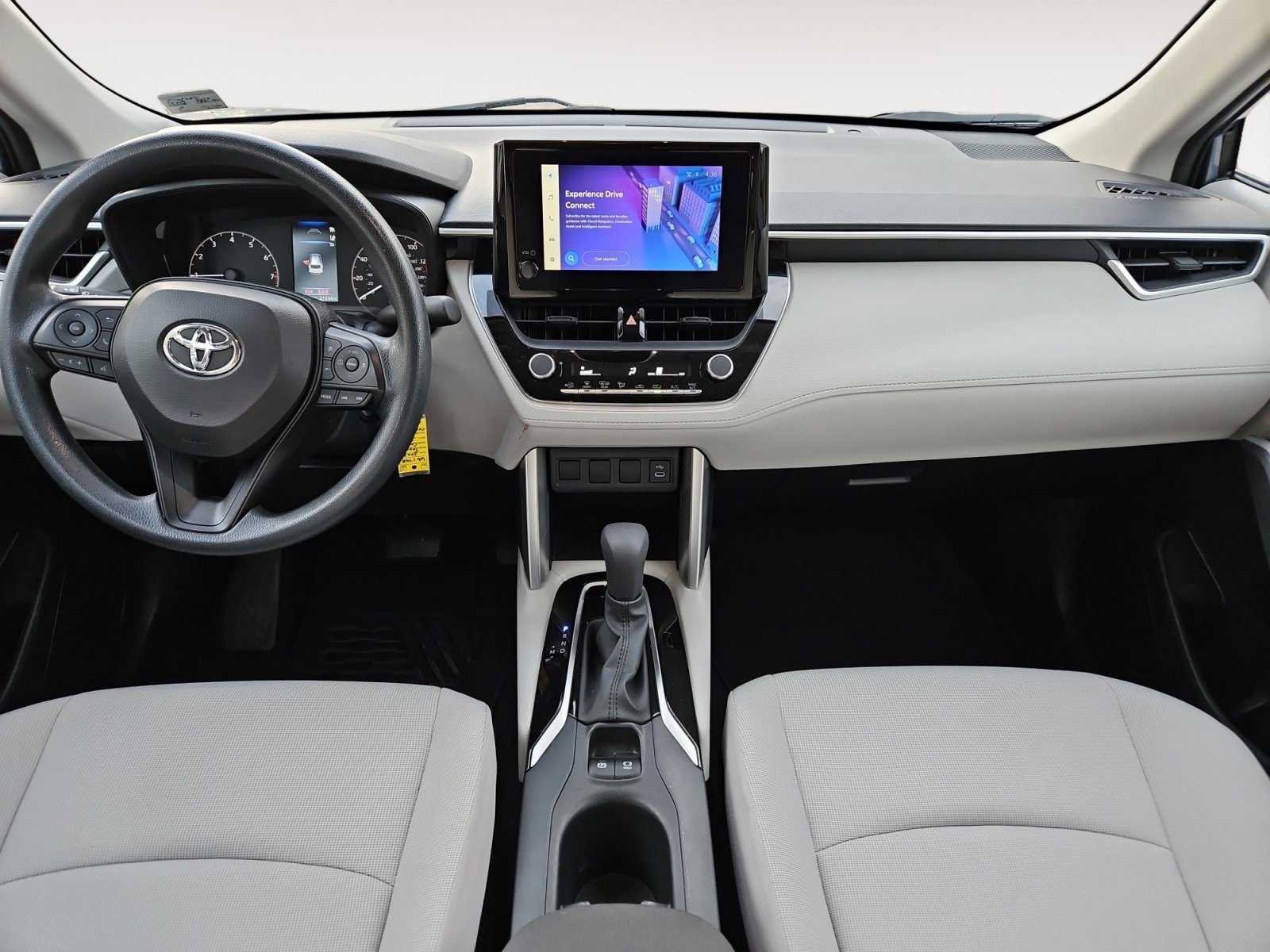 Used 2023 Toyota Corolla Cross L image 10