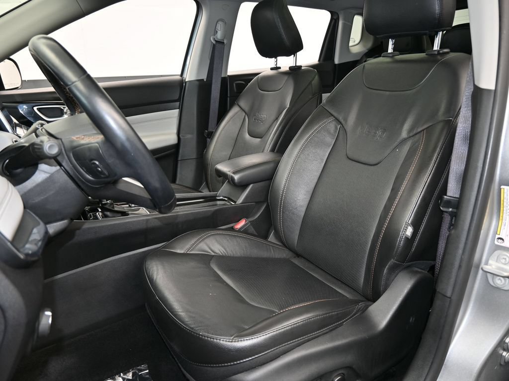 Used 2022 Jeep Compass Limited w/ Sun and Sound Group AWD/4WD image 10