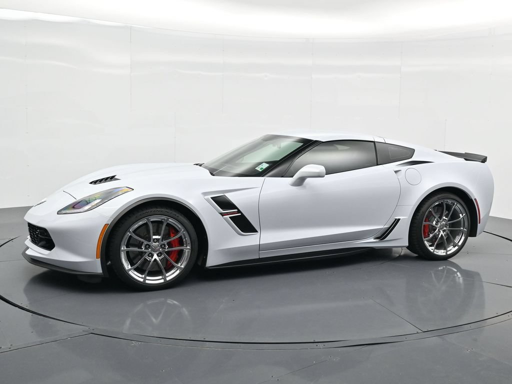 Used 2019 Chevrolet Corvette Grand Sport RWD image 2