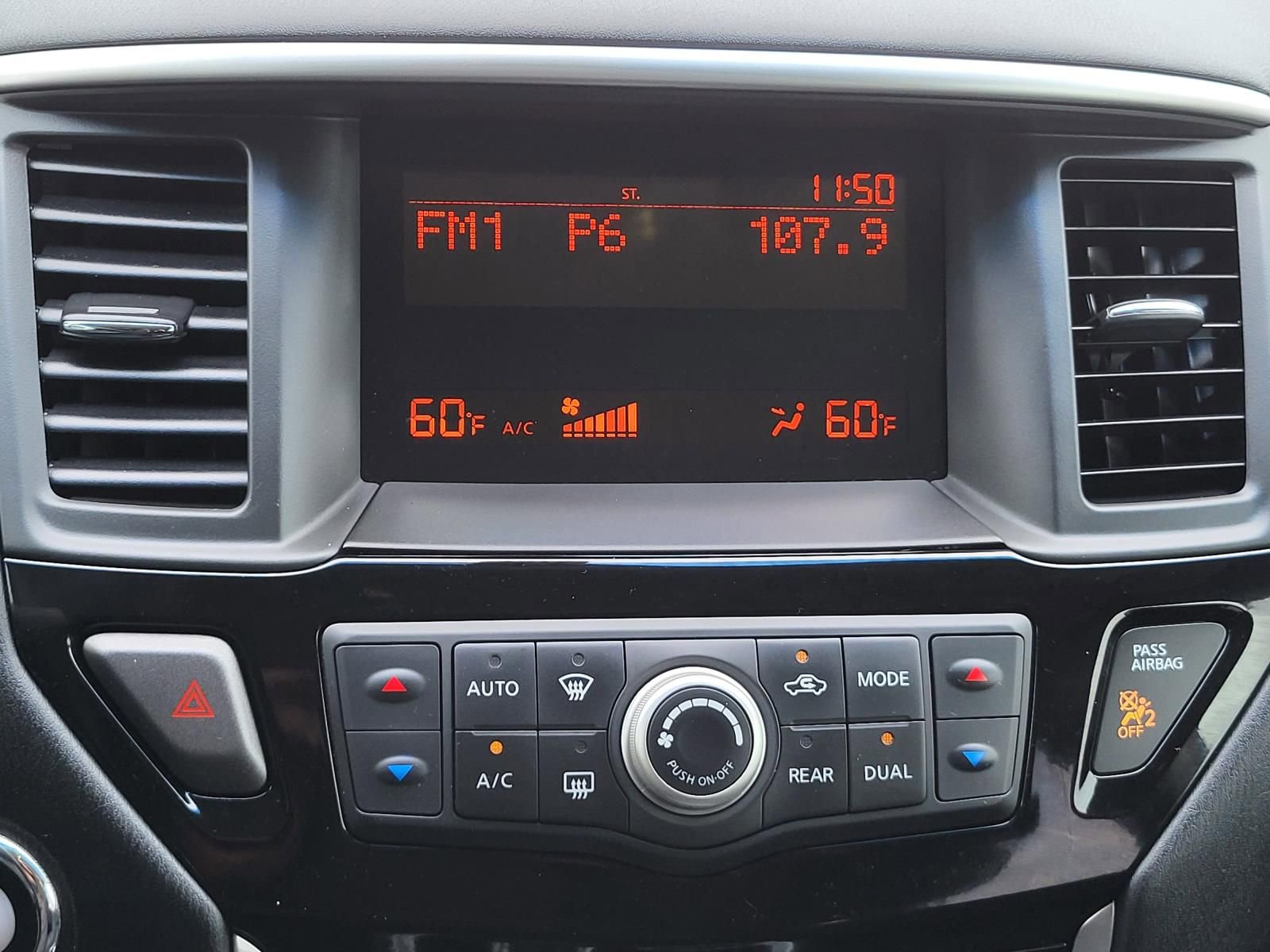 Used 2016 Nissan Pathfinder S FWD image 25