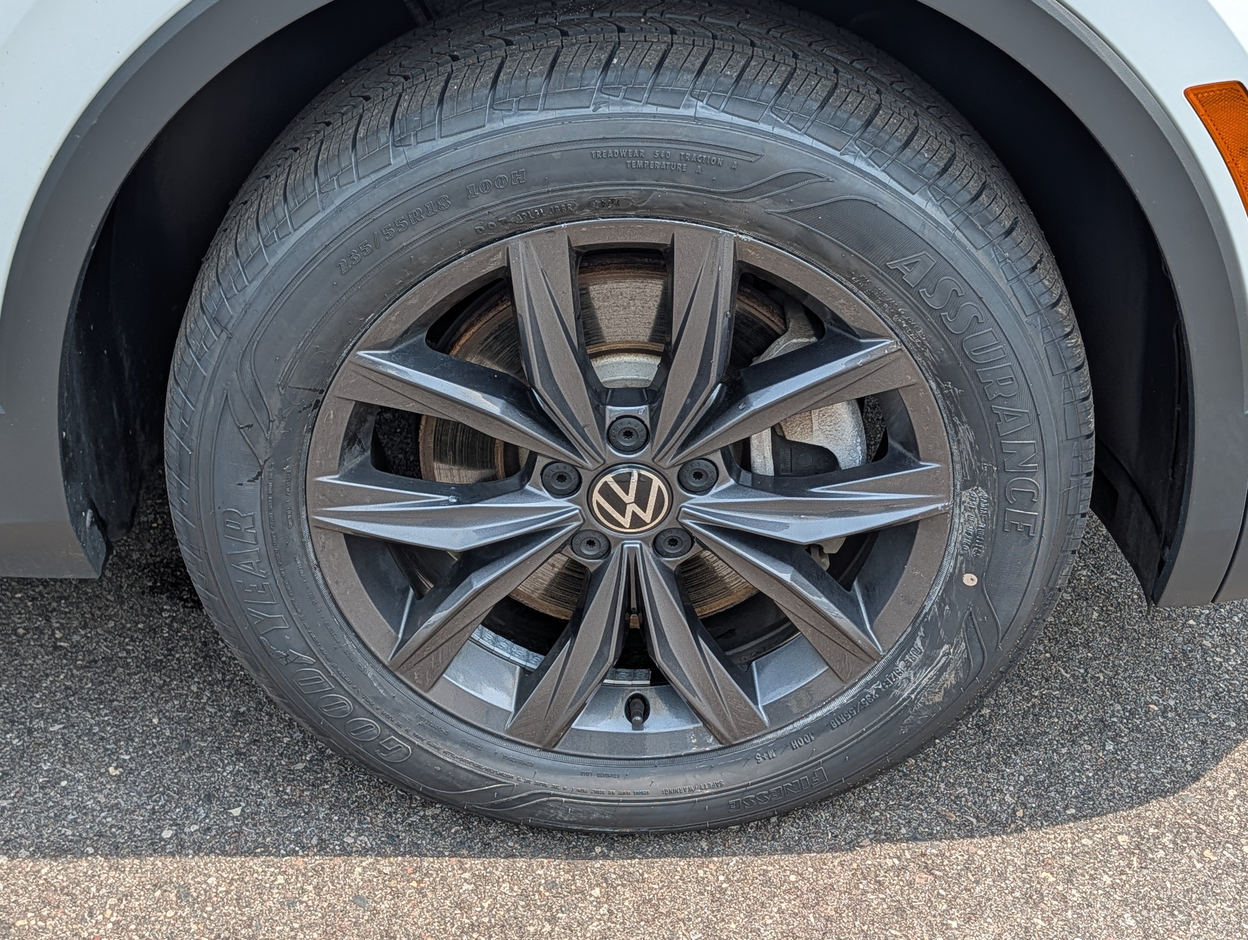 Used 2022 Volkswagen Tiguan SE AWD/4WD image 15