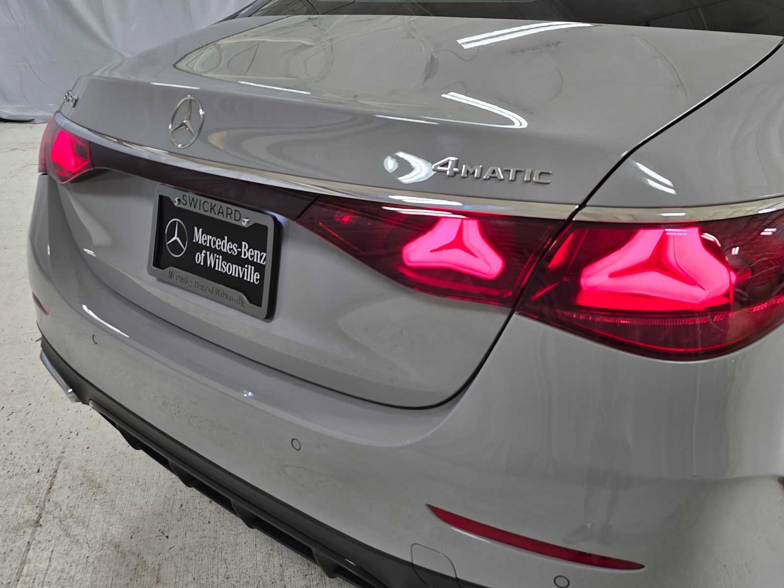 Used 2025 Mercedes-Benz E 350 4MATIC Sedan image 15