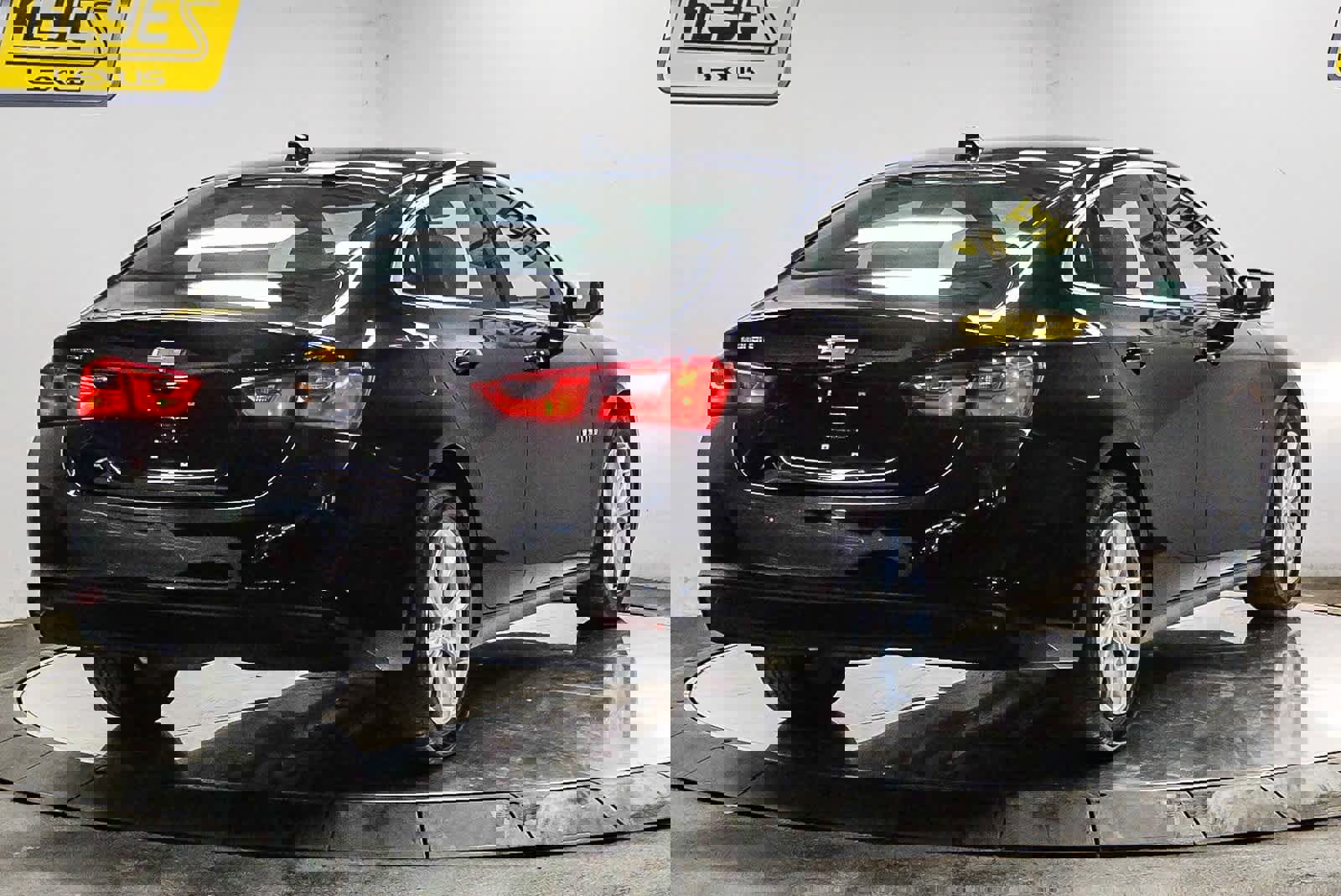 Used 2024 Chevrolet Malibu LT image 4