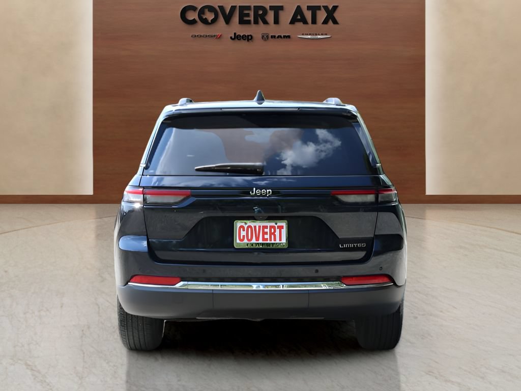 Used 2024 Jeep Grand Cherokee Limited RWD image 4