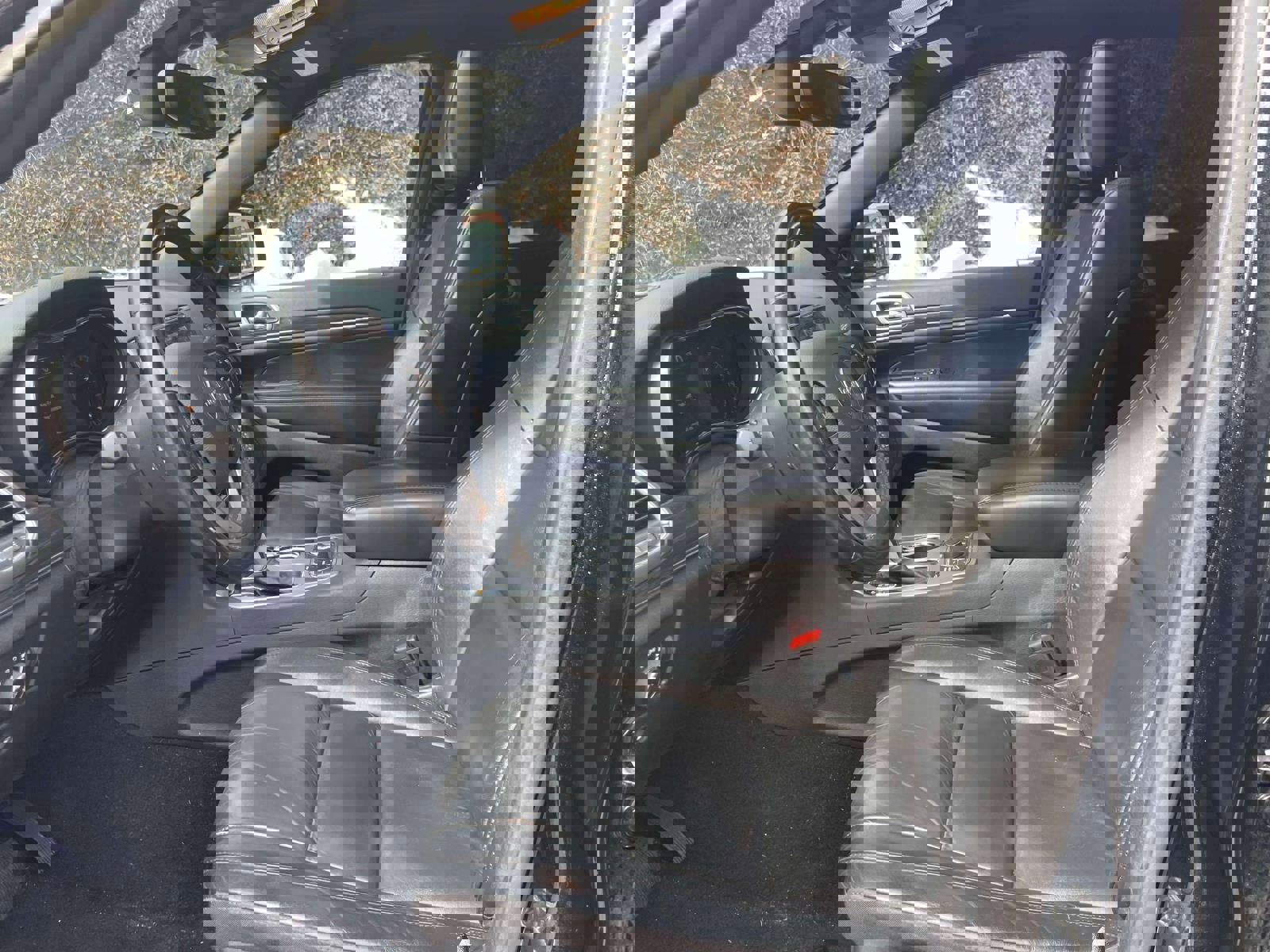 Used 2021 Jeep Grand Cherokee Limited image 15