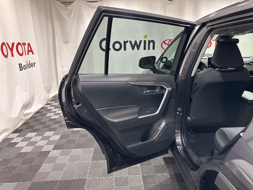 Used 2025 Toyota RAV4 XLE image 16