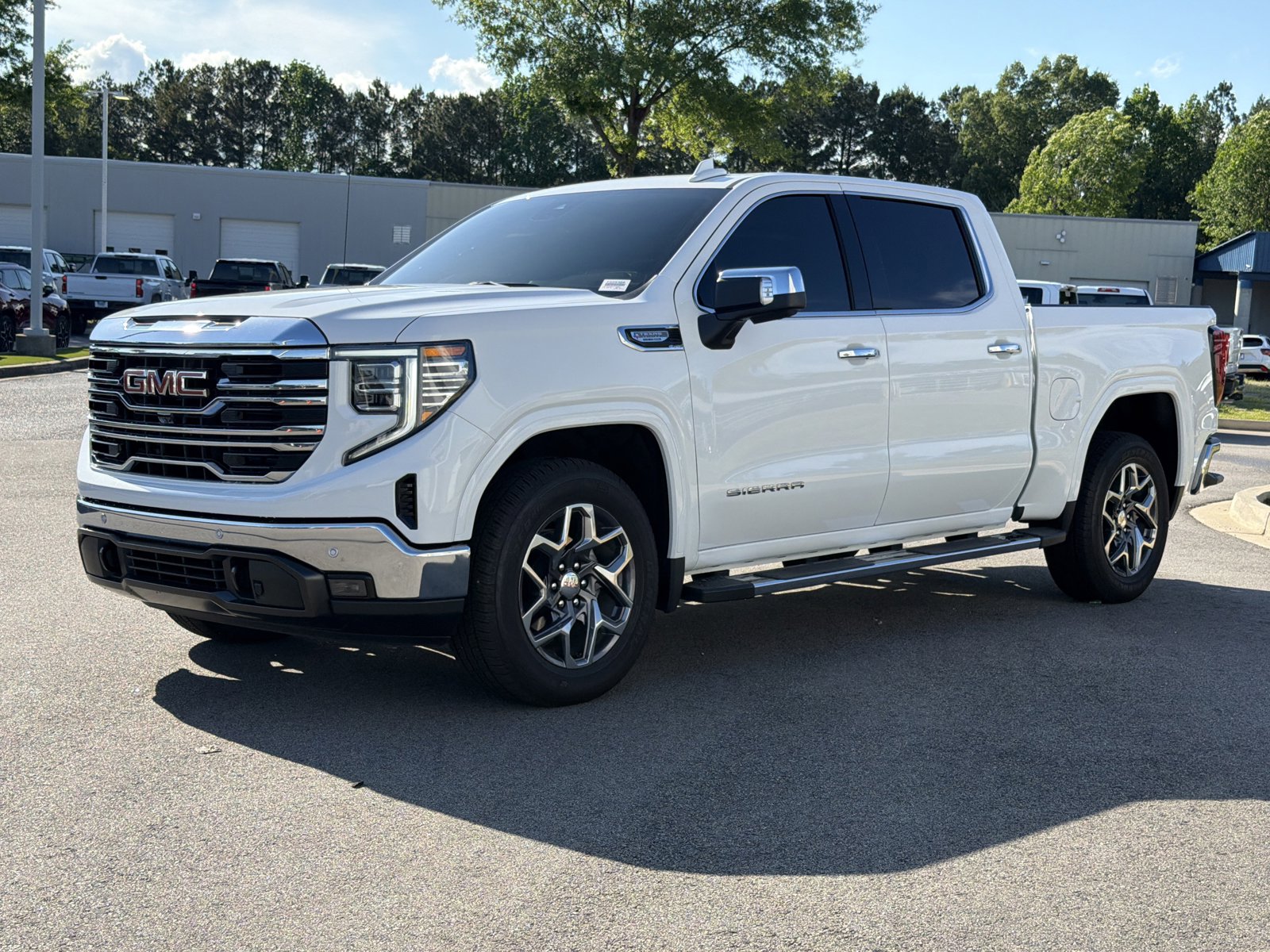 Used 2026 GMC Sierra 1500 SLT RWD image 7