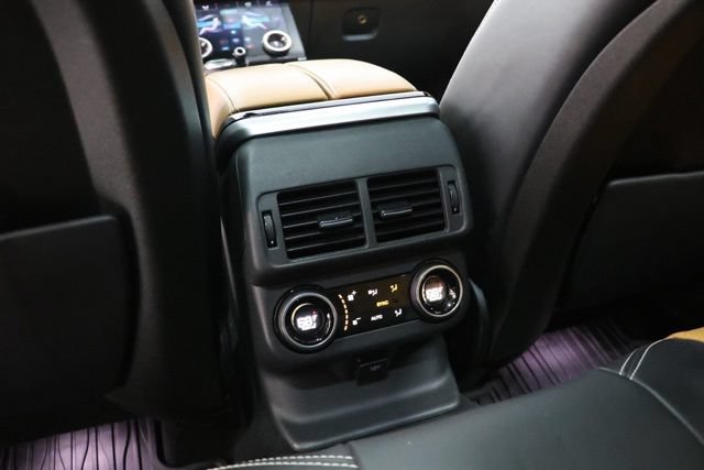 Used 2018 Land Rover Range Rover Velar R-Dynamic HSE AWD/4WD image 30