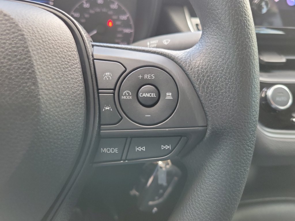 Used 2024 Toyota Corolla LE FWD image 17