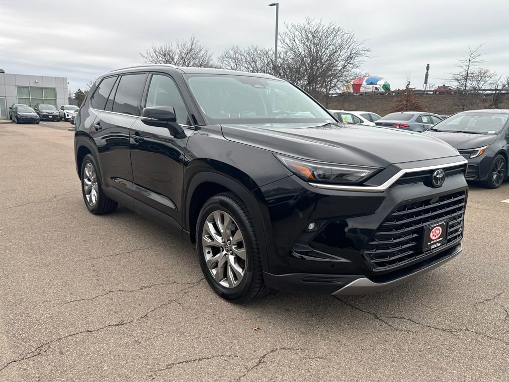 Used 2024 Toyota Grand Highlander Limited image 12