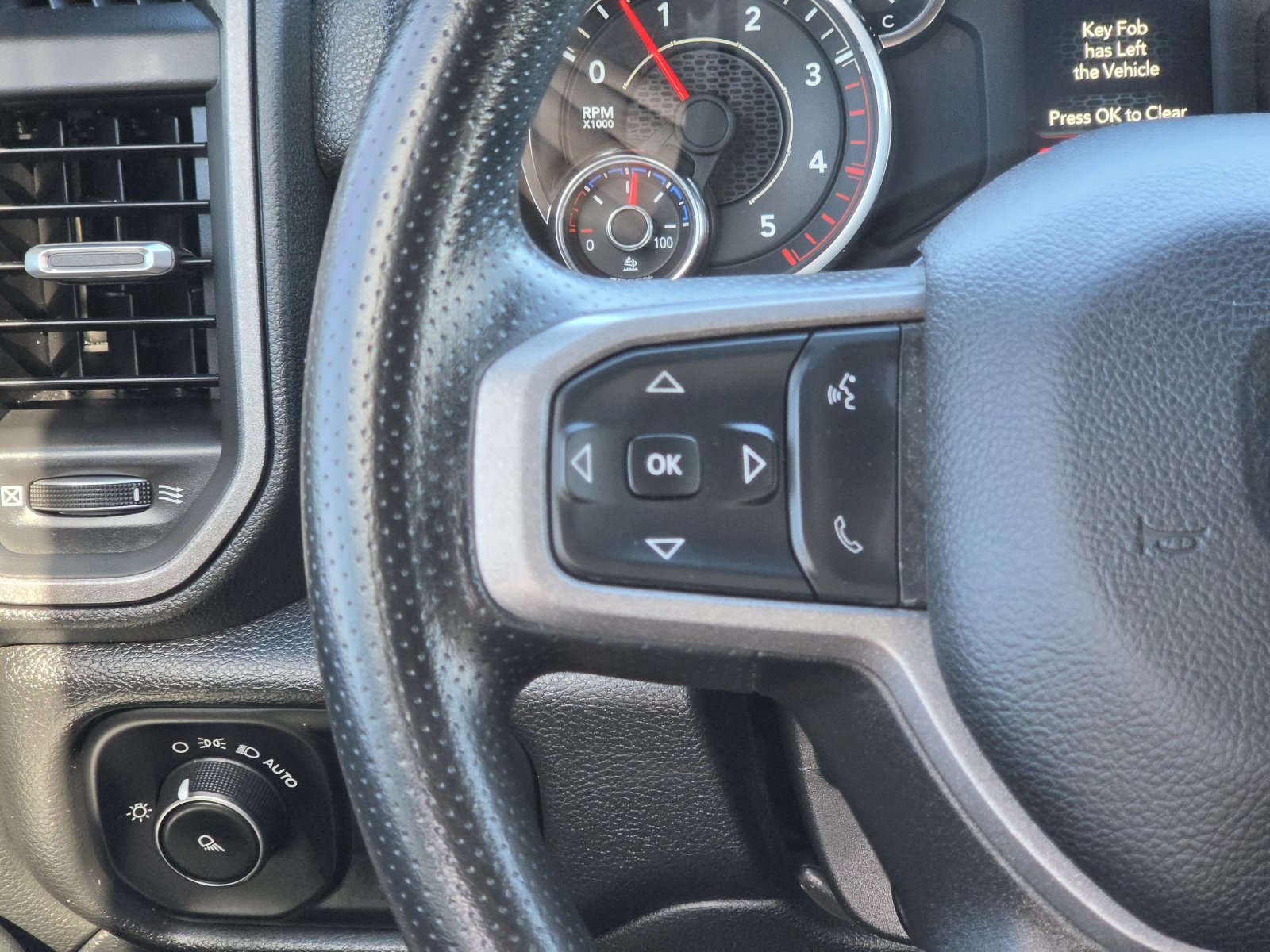 Used 2024 RAM 2500 Tradesman w/ Chrome Appearance Group AWD/4WD image 26