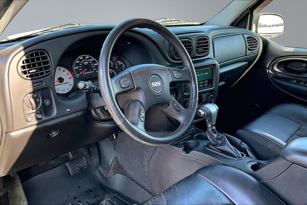 Used 2008 Chevrolet TrailBlazer SS w/ Sun And 6-Disc Cd Package image 13