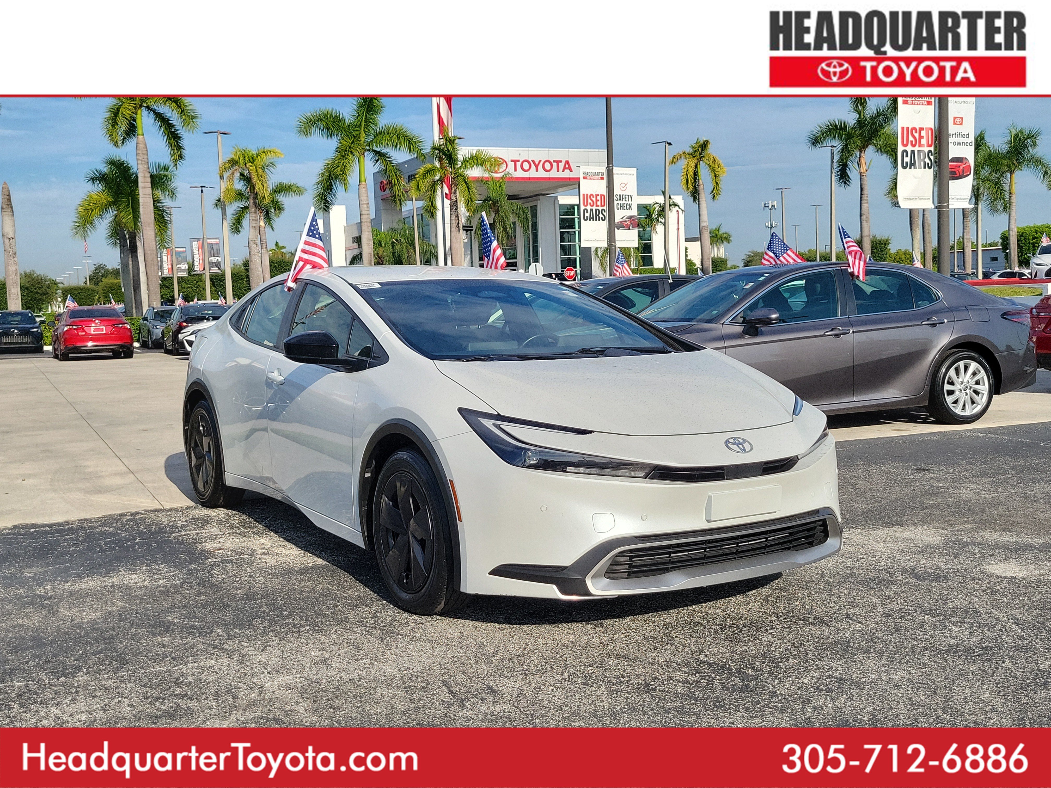 Used 2024 Toyota Prius Prime FWD image 1