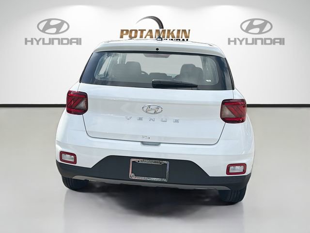 New 2026 Hyundai Venue SE FWD image 6